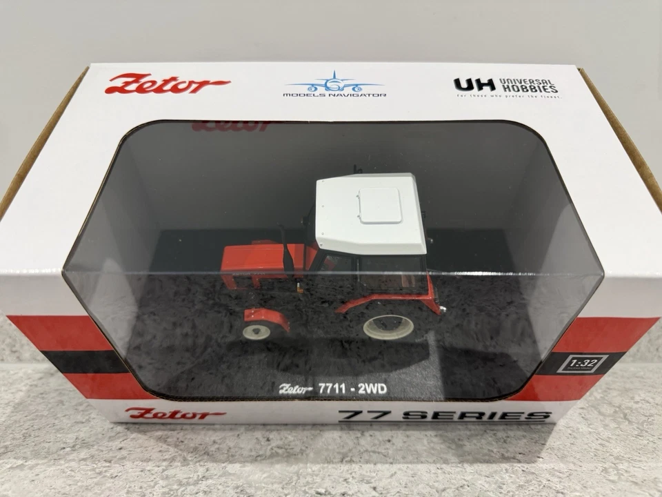 Universal Hobbies - Zetor 7711 2WD Tractor - UH6719 - 1:32 Scale - Mint/New - Image 2 of 4