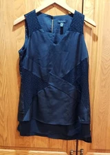 H by Halston Style A288604 Size 4 (M-L) Black Lace Inset Lined Blouse NWOT