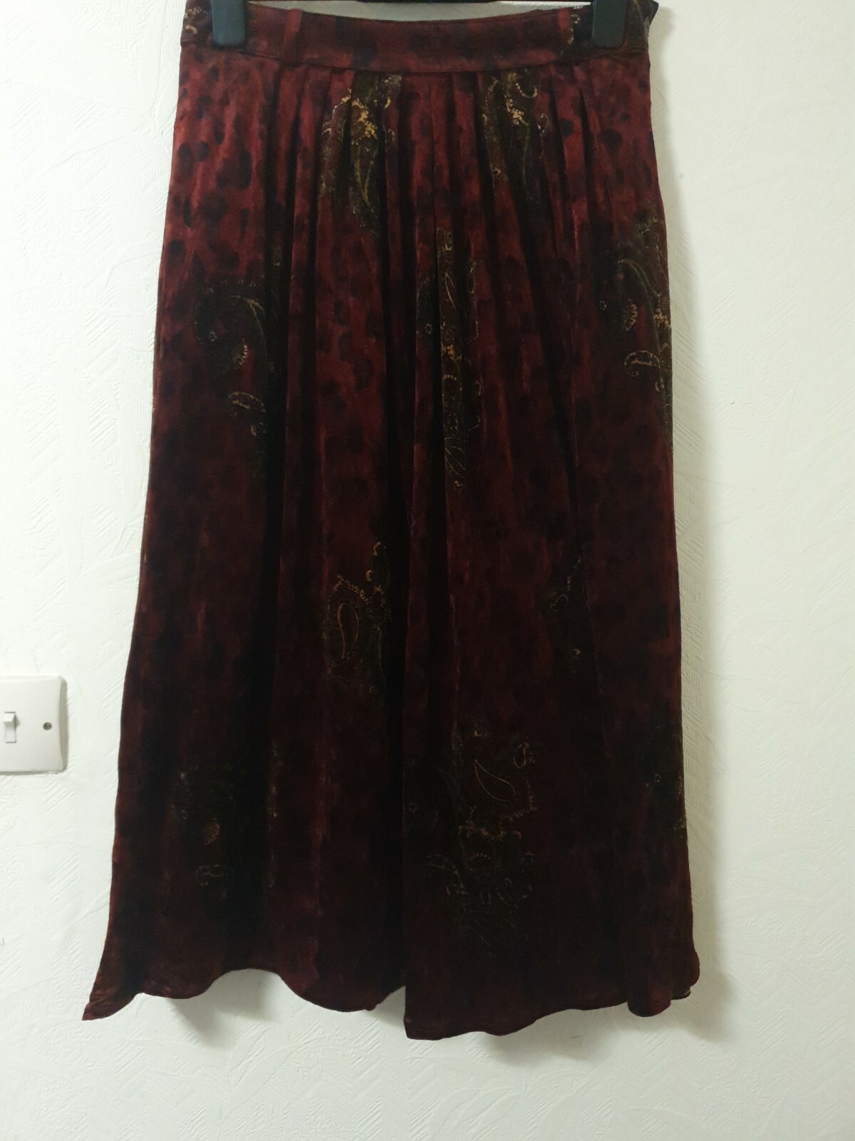 Picture 1 of 4