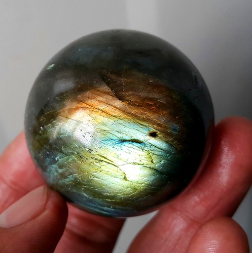 TOP 118.9 G 44MM Natural Labradorite Crystal Sphere Ball Madagascar YP107 - Picture 2 of 12