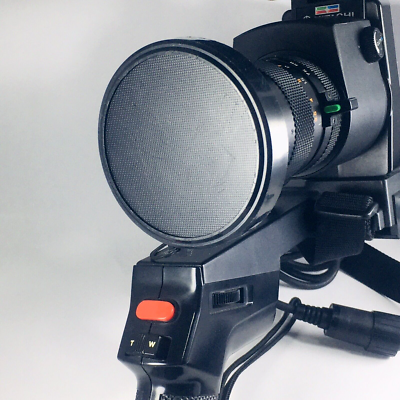 Hitachi VK-C2000 MOS Color Video Camera TV-studio TV-zoom