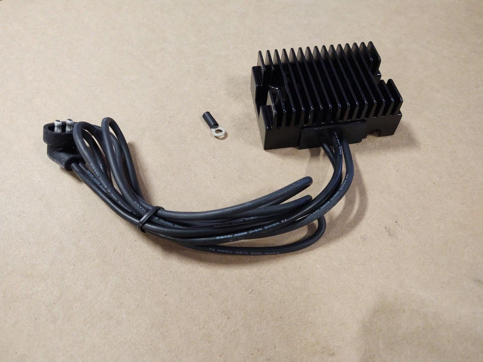 Regulador de voltaje negro Big Dog Motorcycles 32 amperios 1994-2011 TODOS los modelos K-9 Foto 2 de 3