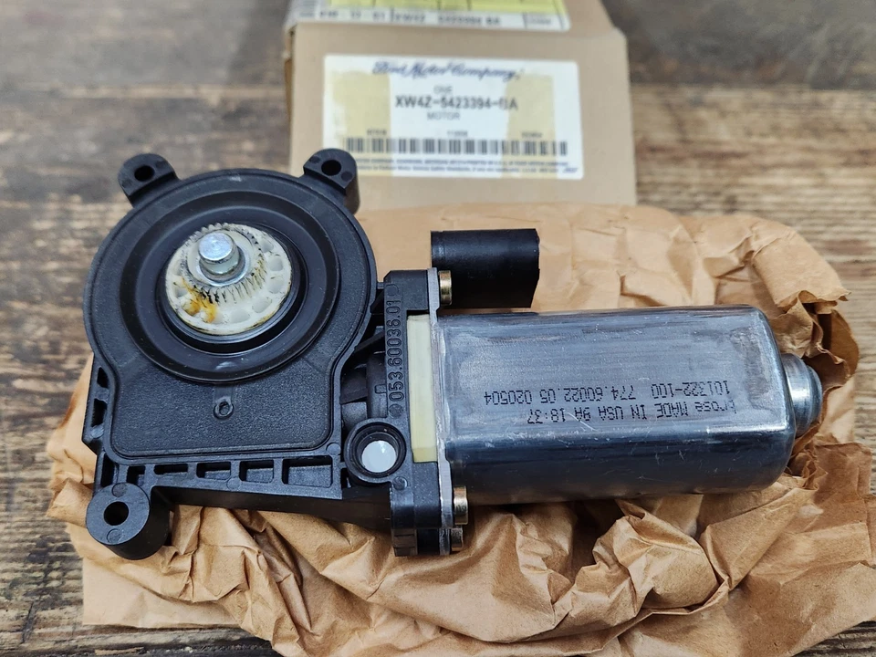 全新 原始设备制造商 2000 - 2006 年 林肯 LS 后乘客车窗发动机 仅 XW4Z-542394-BA — 第 3/4 张图片