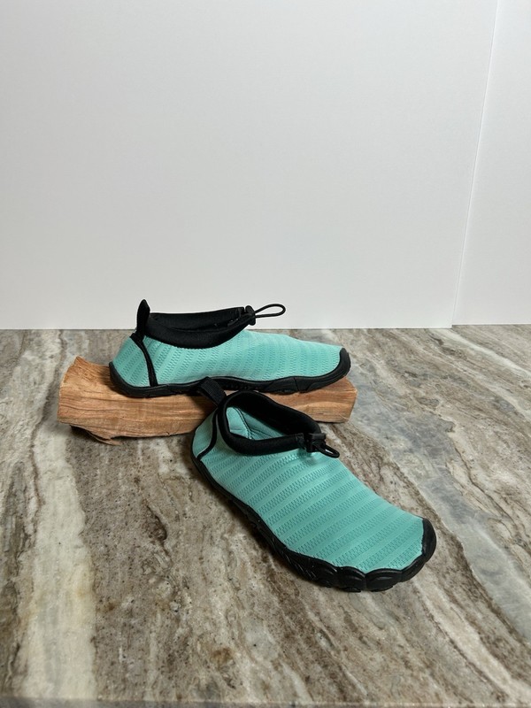 Mishansha Unisex Water Swim Shoes Wide Barefoot Shoes US Size 6.5 Women 4.5 Men