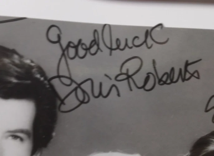 1980's Remington Steele Cast Signed Photo Brosnan. Roberts, Zimbalt RRP 151 - Image 3 of 4