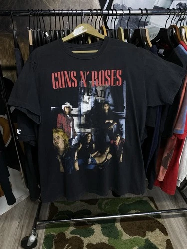 90’s Guns N’ Roses Band T-Shirt Tour Tee Size La Vintage vintage concert t-shirt, vintage, size L, single stitch, B+ condition
