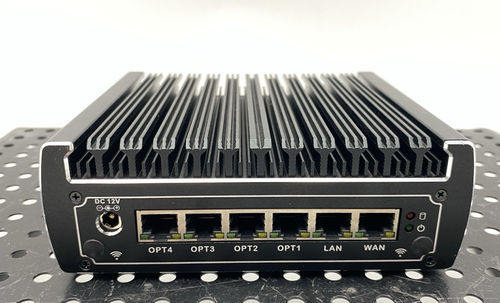 Coffre-fort pare-feu Protectli FW6A-0 6 ports avec 4G DDR4 - SANS ALIMENTATION