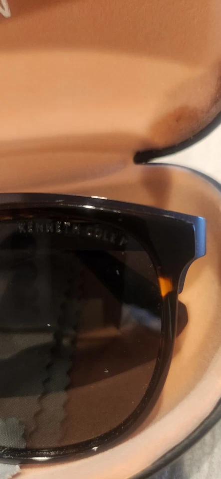 Kenneth Cole Reacción Garantizada The Real Kenneth Cole Gafas de sol Hombres Polarizadas Foto 3 de 4