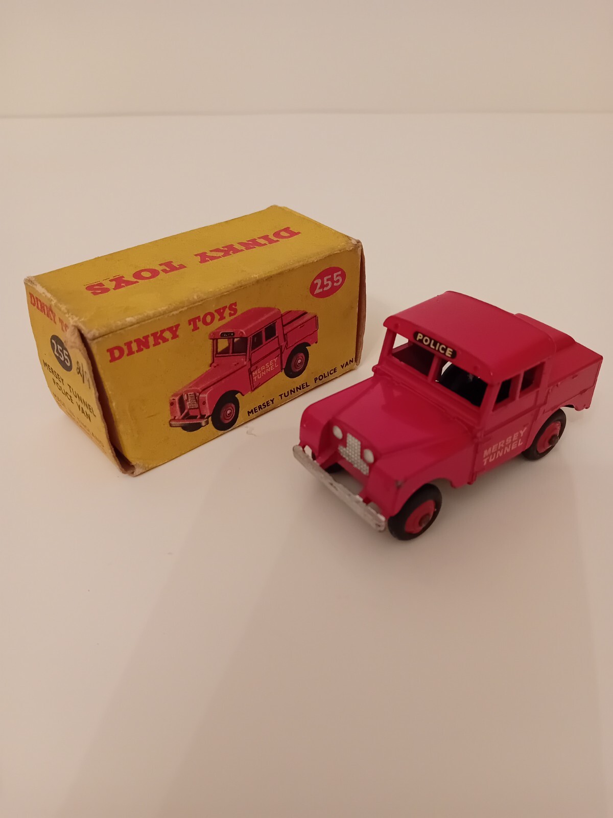 DINKY TOYS NR. 255 LAND ROVER MERSEY TUNNEL (Defekt) in Gurtnellen für