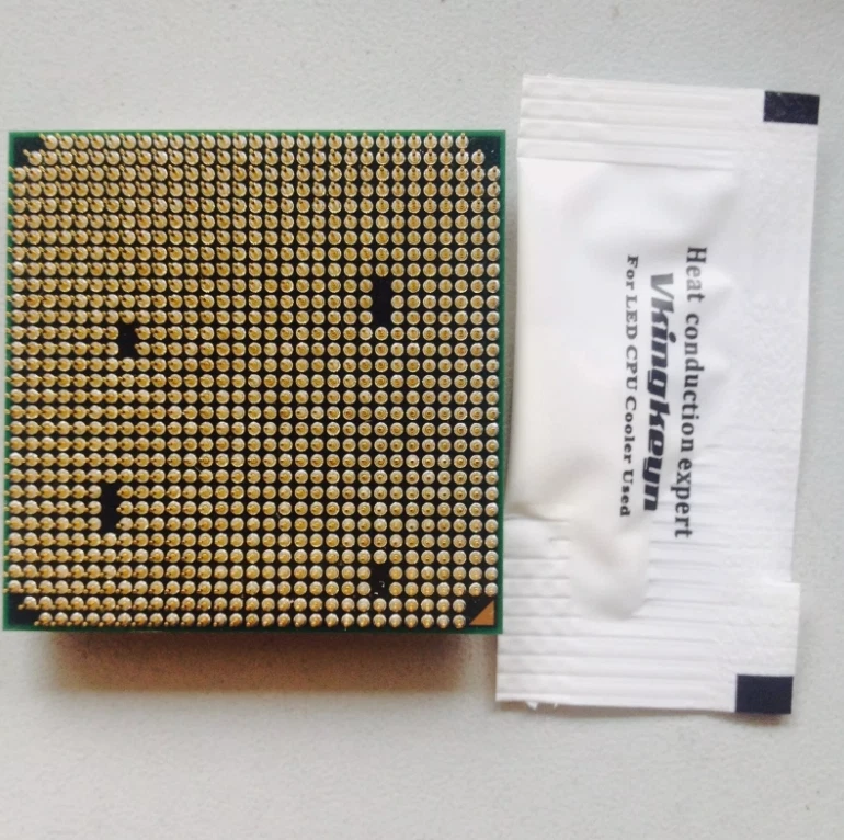 AMD Athlon II X4 600e 4-CORE Processor 2.2 GHz 667 MHz Socket AM3 45w CPU - Image 4 of 4