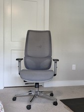 Modern Ergonomic Mesh Office Chair   Adjustable  Comfortable