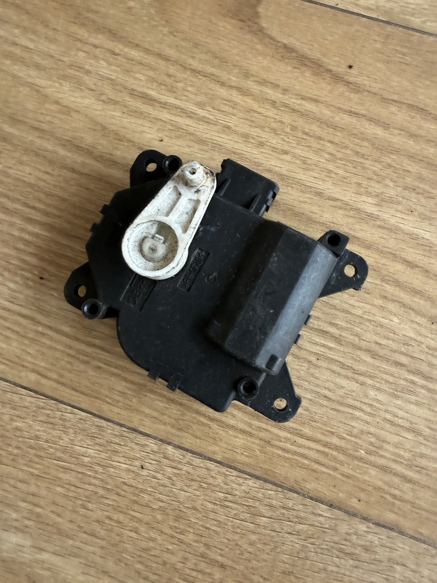 B.　1105040ブラック Honda Suzuki Subaru HVAC Heater Flap Flow Vent Actuator 113800