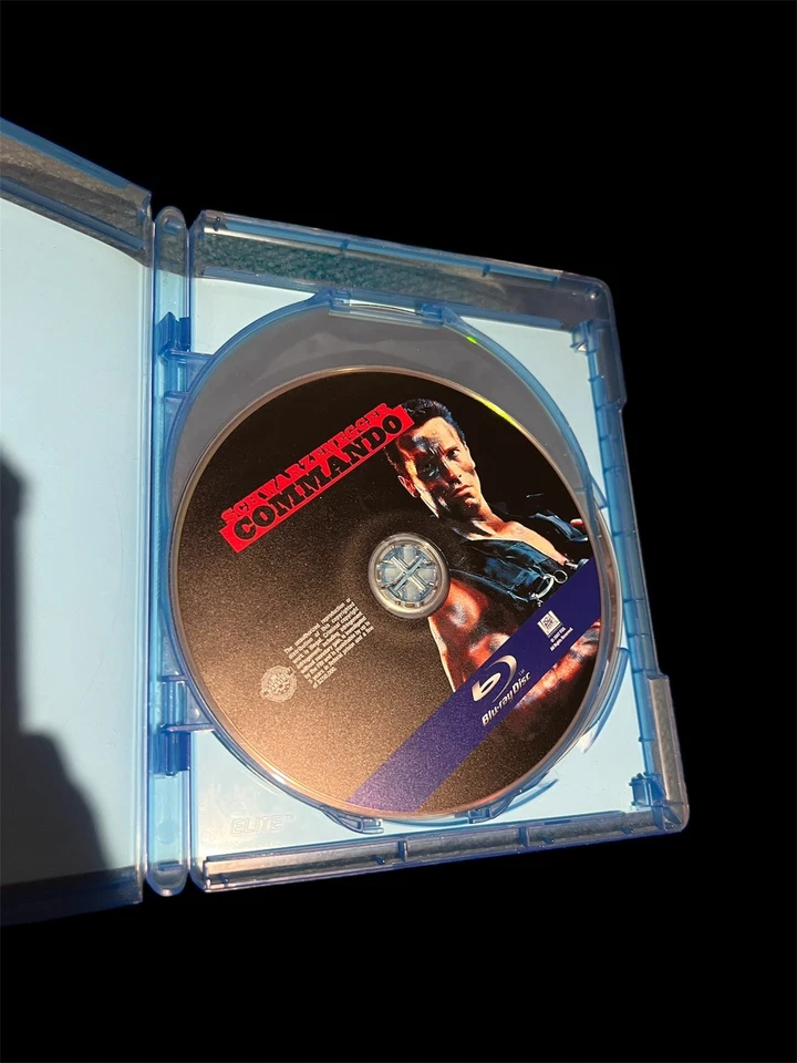 Commando/Predator /The Terminator (Blu-ray, 2013) Arnold, has two scuff on cover - Image 4 of 4