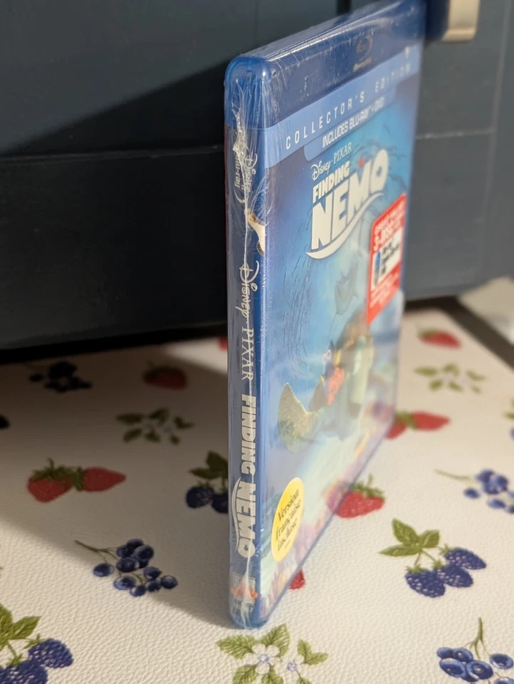 Finding Nemo Blu-ray & DVD 2003 NEW 3-Disc Collector's Edt Pixar Disney - Image 2 of 4