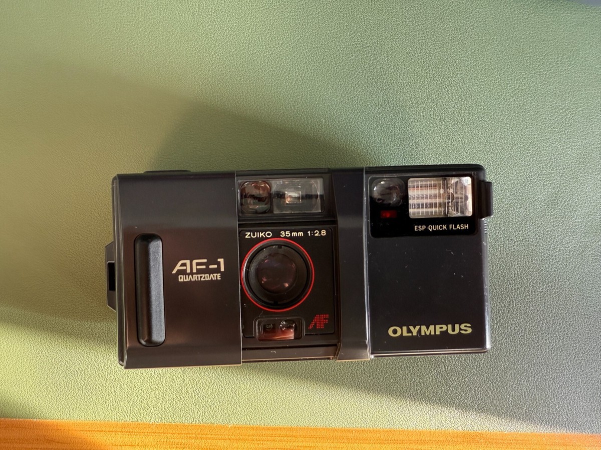 Olympus AF-1 Quartzdate 35mm Point and Shoot [FOR PARTS / Winding