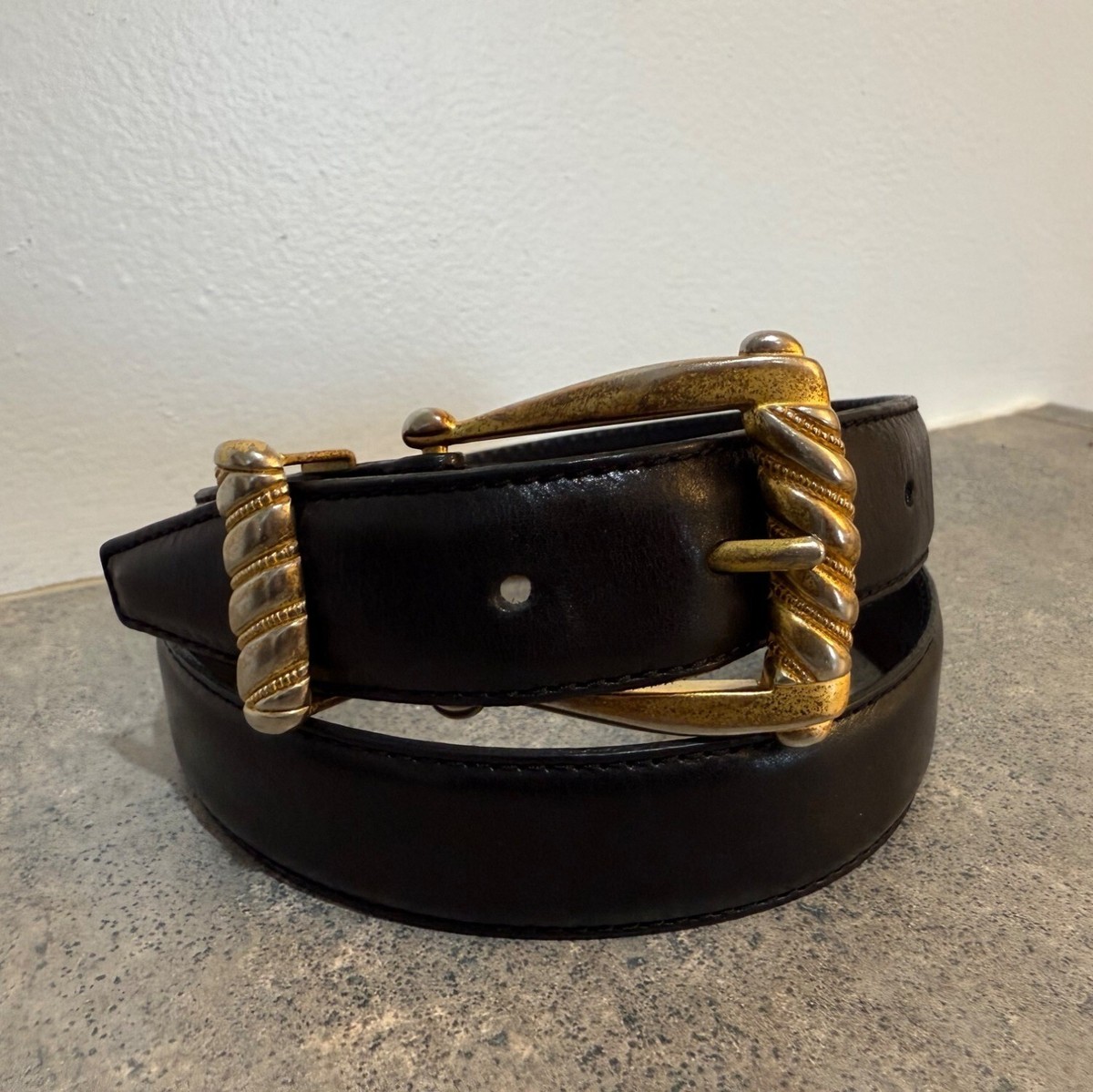 Fossil Black Leather Belt Brass Twist Buckle Size Medium VTG 