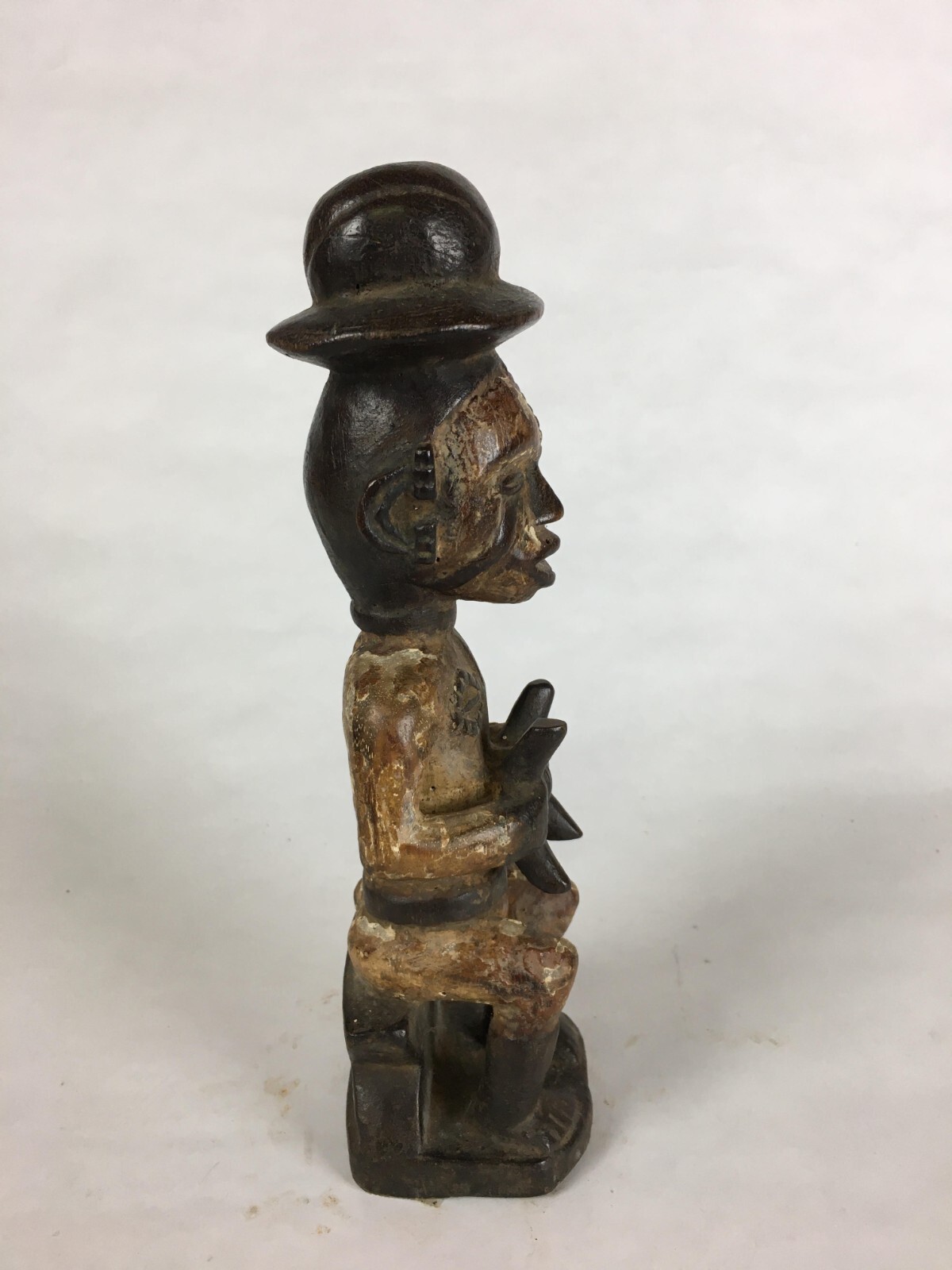 Statue Kongo de la RD Congo objet de décoration ethnique pour salon chic