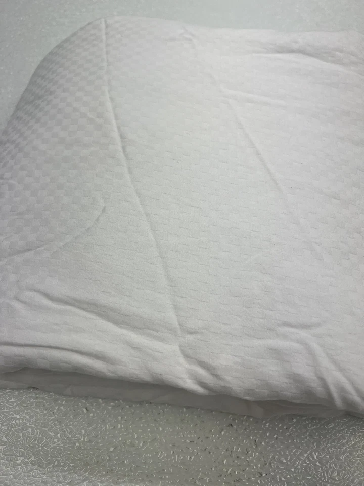 H By Frette Cotton Percale King Flat Sheet Checkers White Preowned W/defects - Image 2 of 4