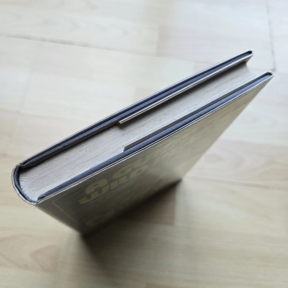 A Guide to Wild Plants : Edible and poisonous species by Michael Jordan HB 1st - Image 3 of 4