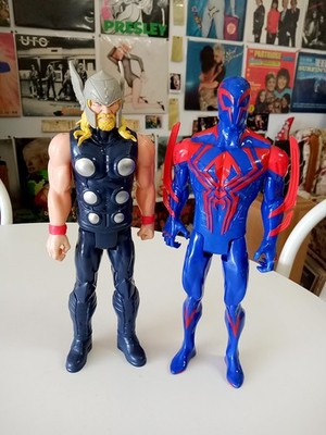 Marvel Spiderman & Thor Action Figures Lot of 2 Toys Hasbro