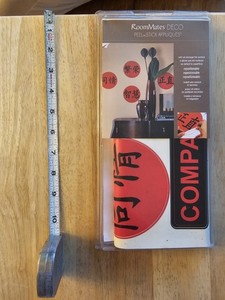 RoomMates Deco Peel&Stick Appliqués Chinese Calligraphy Design Reusable Decor