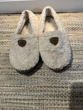 Ariat Cream Snuggle Slippers 6.5-7
