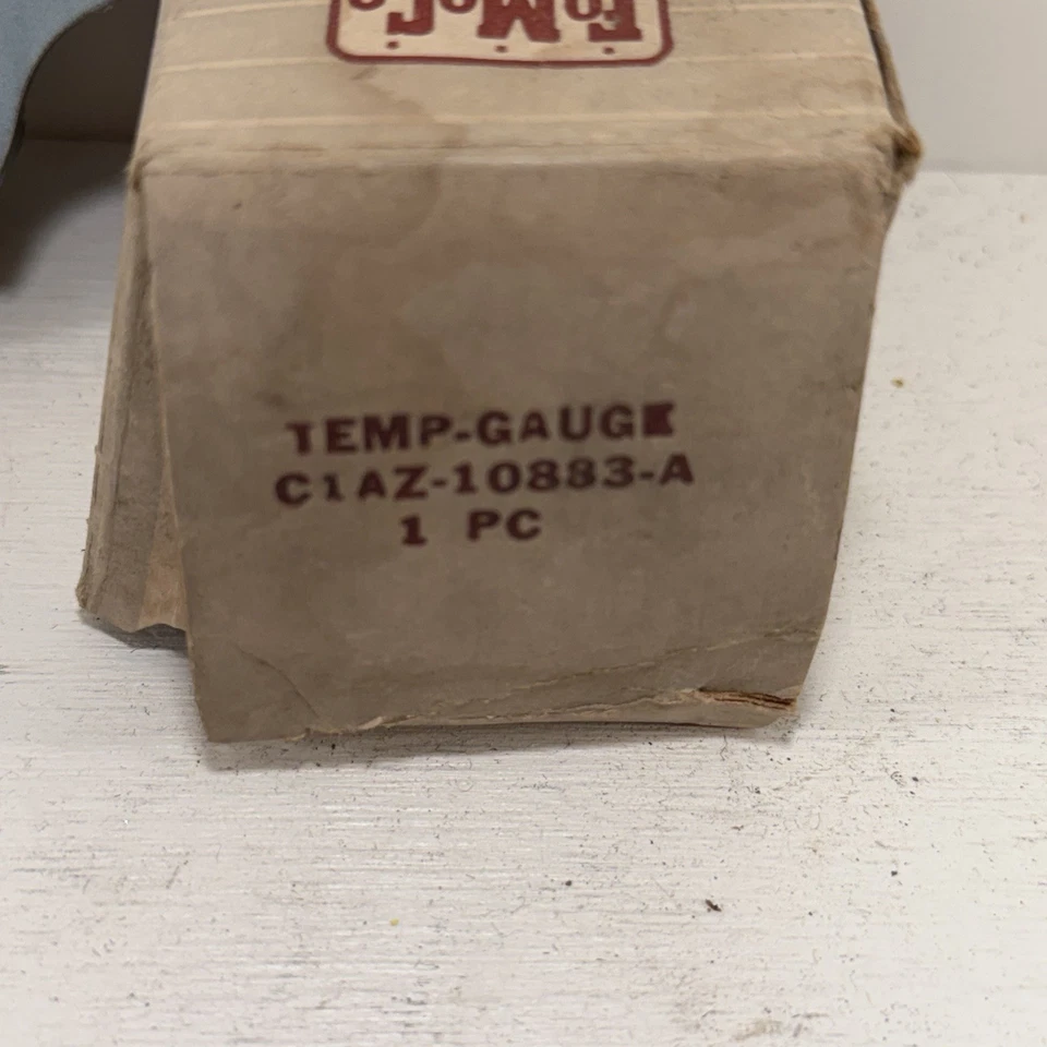 New OEM C1AZ10833A Fomoco  1961-64 Thunderbird original dash temperature gauge - Image 3 of 4