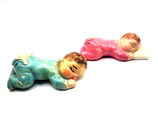VINTAGE 2 CHALKWARE WALL PLAQUES BABY BOY GIRL