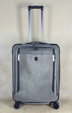 Victorinox Werks Traveler 5.0 ruedas dobles 24” Exp maleta factura equipaje oliva
