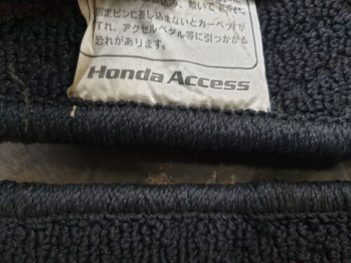 GENUINE HONDA ACCESS FD CIVIC TYPE R 4DR FD2 BLACK FLOOR MATS SET RHD JDM RARE - Picture 4 of 5