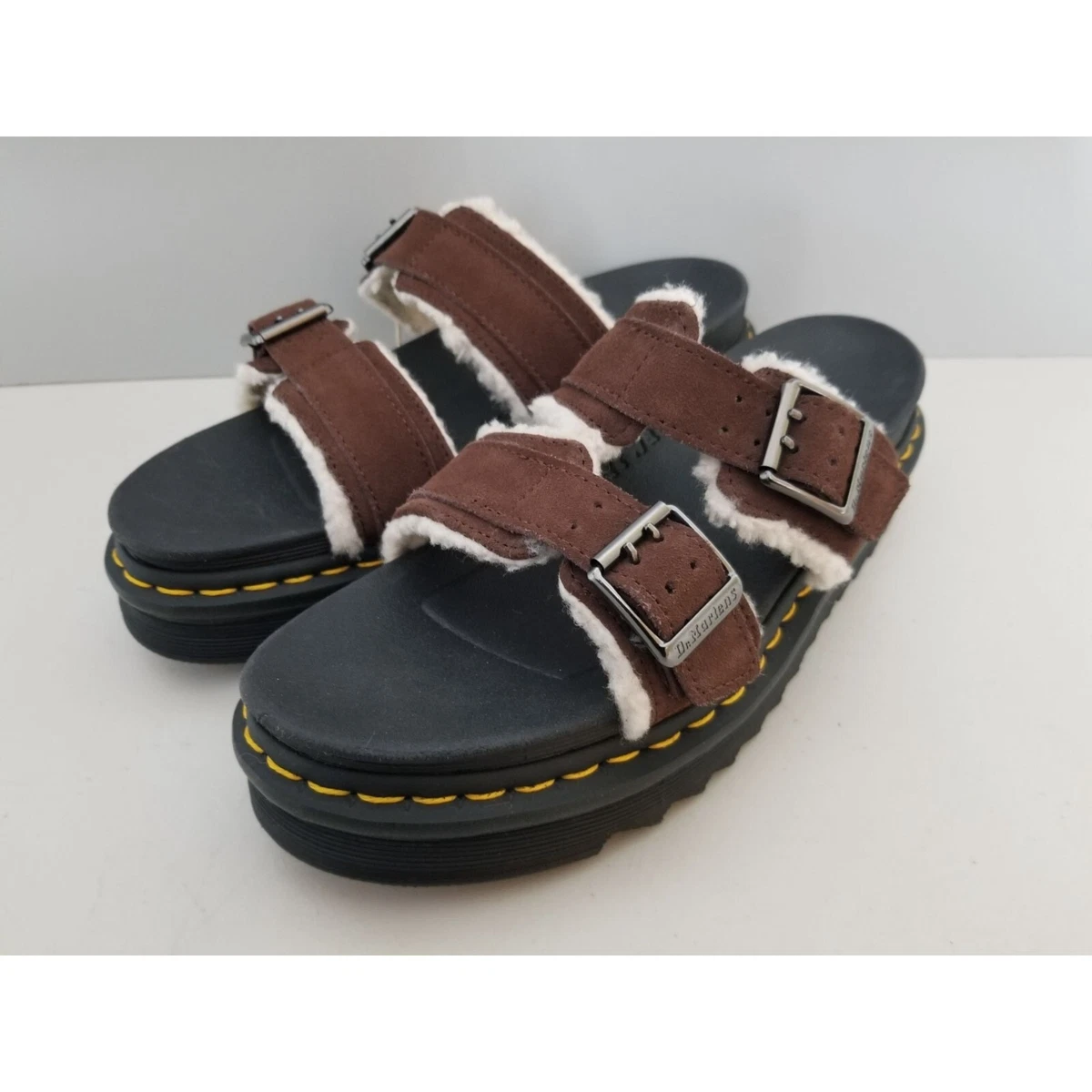 Doc martens daim hot sale marron