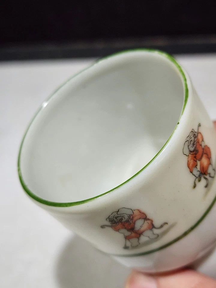 ANTIGUA TAZA DE HUEVO DOBLE GRANDE DE PORCELANA NIPÓN ELEFANTES JUGANDO DEPORTES Foto 4 de 4