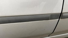Baguette de porte Nissan ALMERA TINO