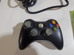 Xbox 360 Elite Console BUNDLE (READ)