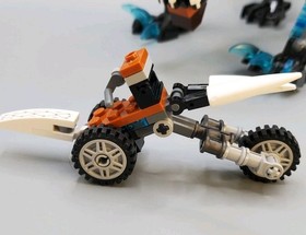LEGO LEGENDS OF CHIMA: Sir Fangar's Sabre-Tooth Walker (70143)