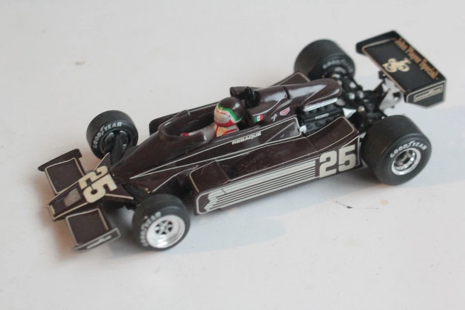 QUARTZO Voiture miniature 1/43 F1 Lotus 78 (75360) - Photo 2/4