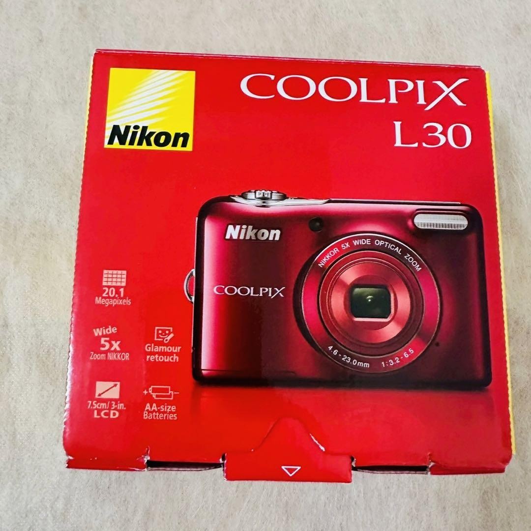 Nikon Coolpix L30 Red 12MP Compact Digital Camera Excellent