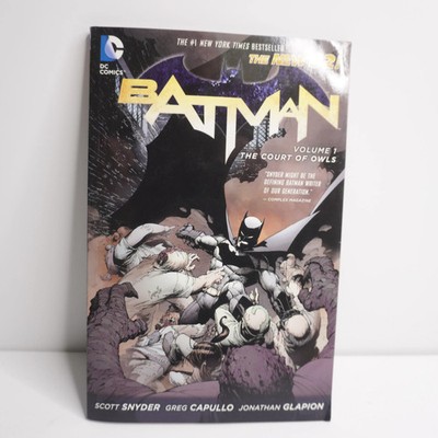 Batman Vol. 1: The Court of Owls (The New 52) Paperback Scott Snyder