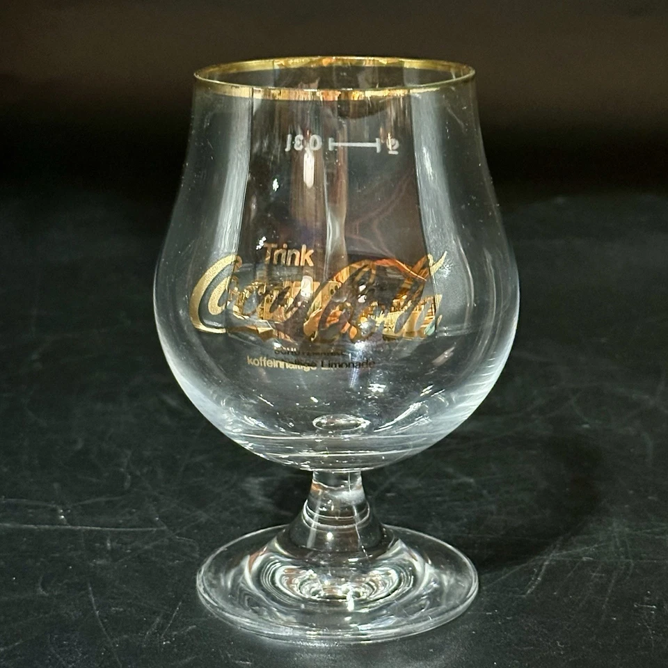 Copos de Coca-Cola alemães vintage com acabamento dourado conjunto de 4* - Imagem 4 de 4