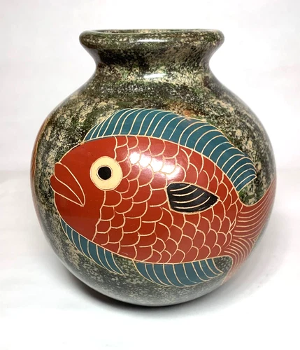 Studio Art Pottery Vase FISH Juan Paulino Martinez Handmade Painted  Nicaragua