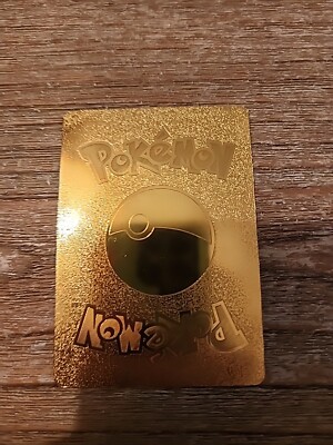 Charizard 120 HP, Pokémon Gold Foil Card 4/102, Card Collectible
