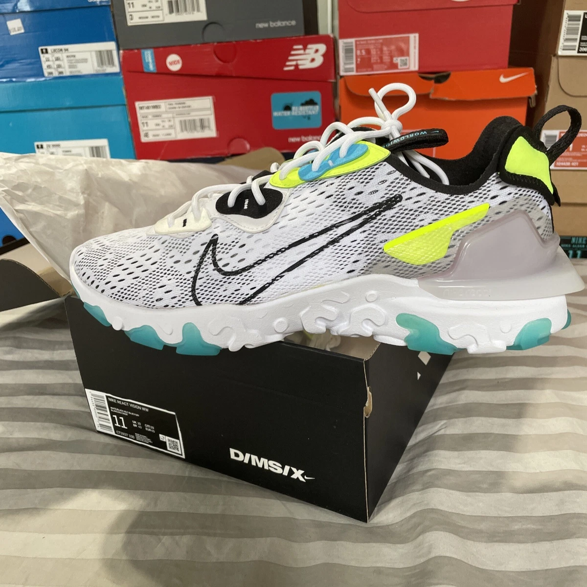 New Nike React Vision Worldwide CT2927 100 White Black Volt Blue Fury Mens Sz 11