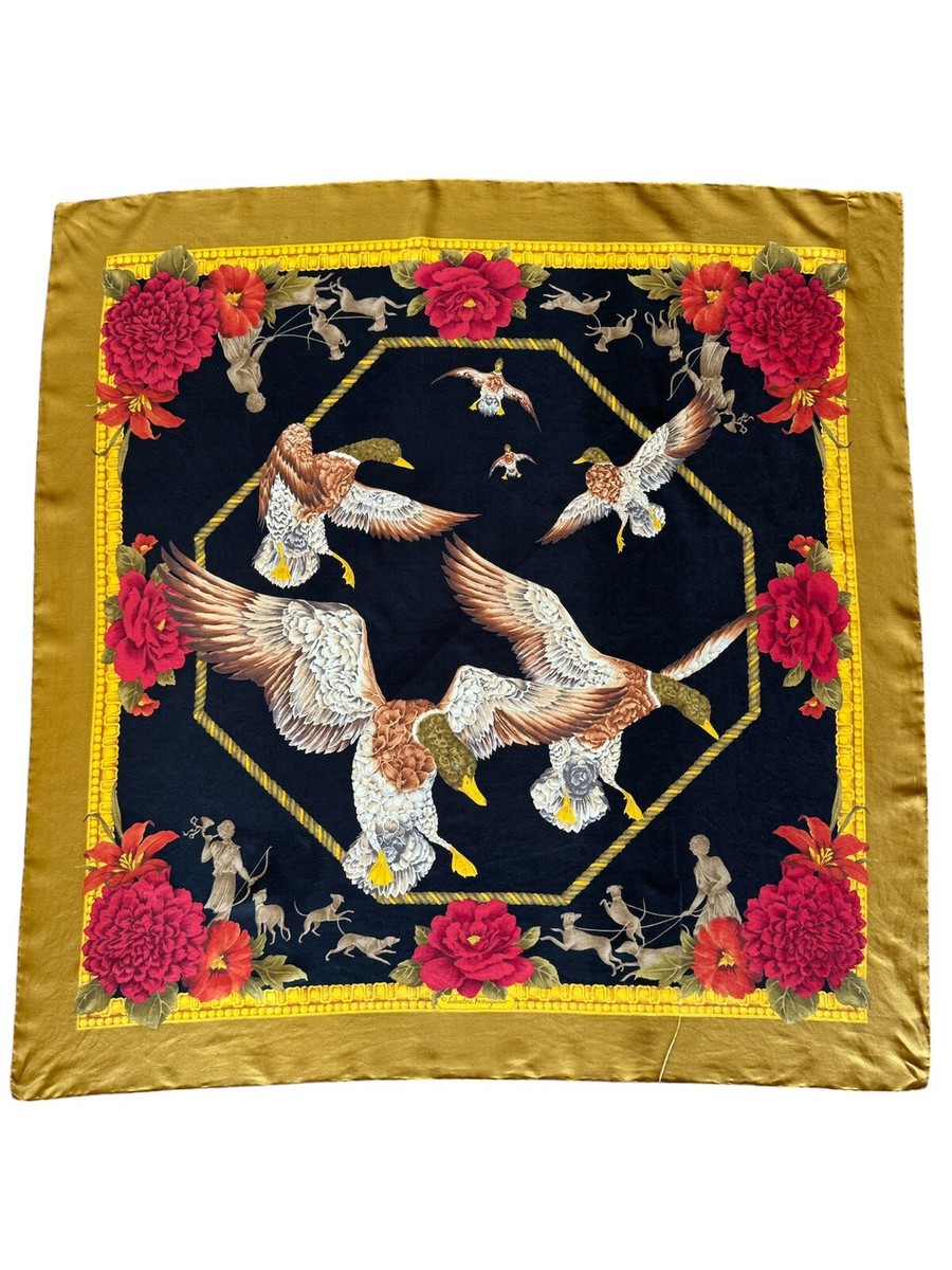 スカーフ FERRAGAMO SCARF (320795770201 NYLUNMAS) スカーフ FERRAGAMO SCARF (320795770201 NYLUNMAS) Rare
