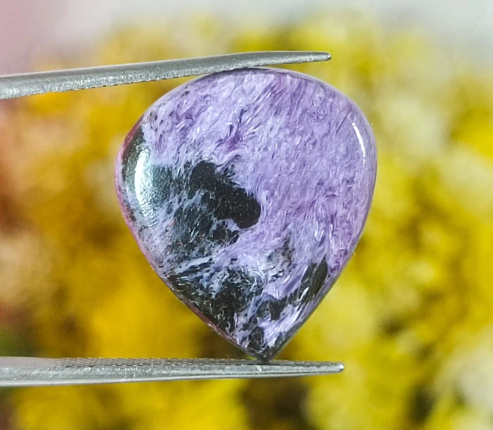 Natural  Purple Chroite Cabochon, Amazing Oval Charoite 15.35 Ct ,22X20X4 MM - Image 3 of 4