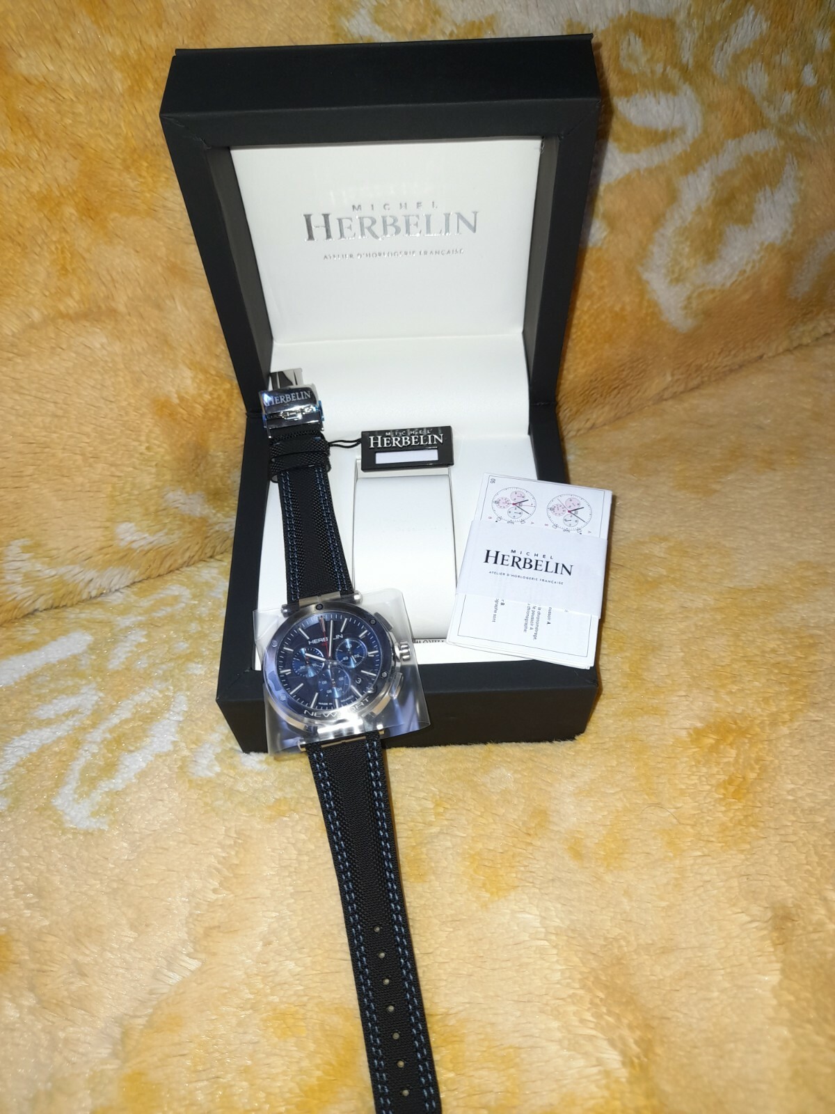 Michel Herbelin Orologio Uomo Cronografo Al Quarzo Modello Newport Cinturino In Pelle E Caucciù 37688AG65