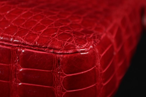 JUDITH LEIBER Vintage Scarlet Red Crocodile Skin Gold Chain Strap Shoulder Bag - Picture 12 of 21