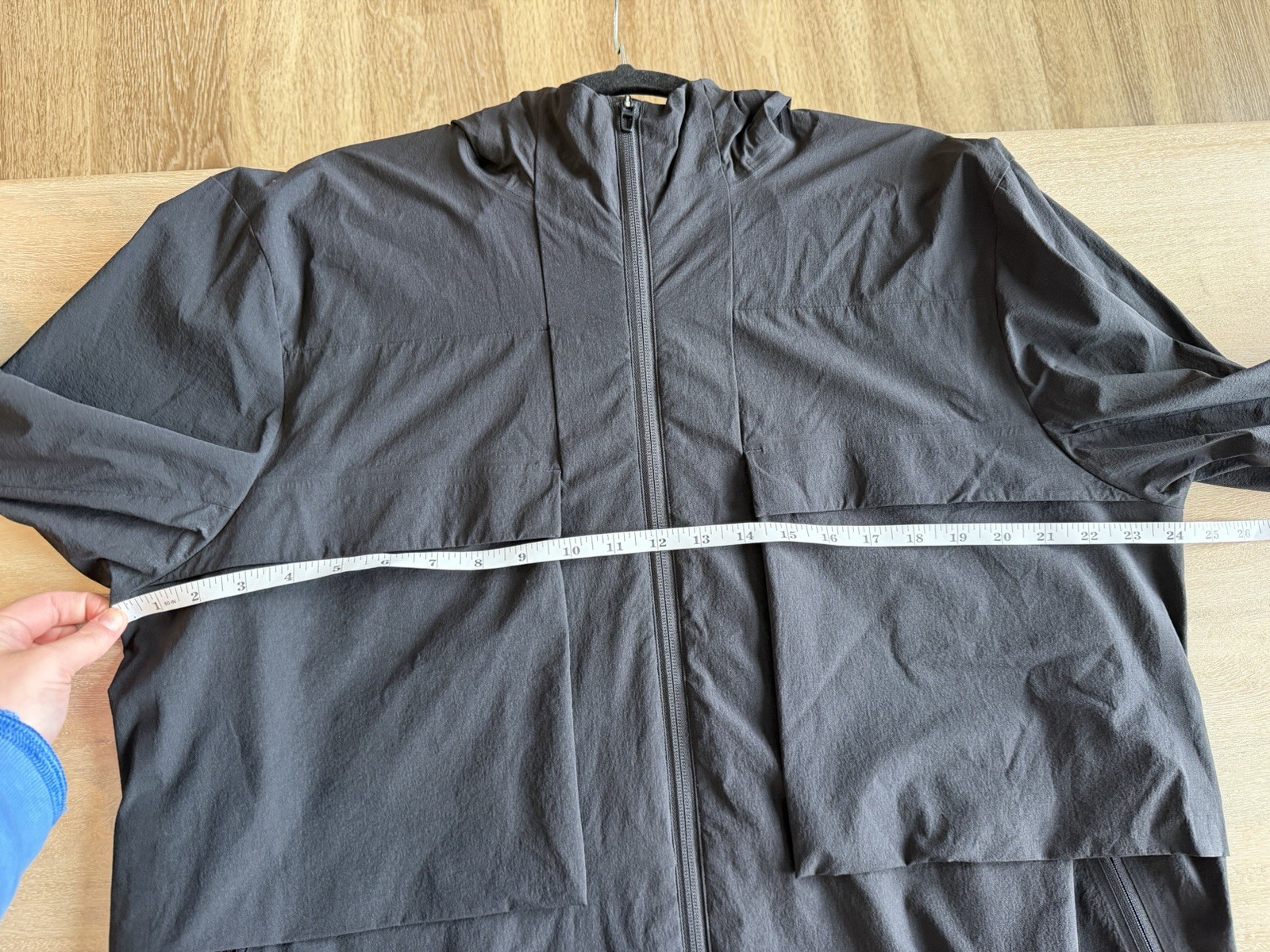 Lululemon Stretch Cargo Jacket in Black Men's Size Large Hooded image 6