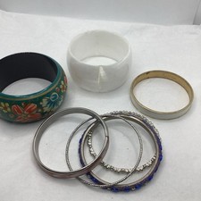 Mixed Lot Of Costume Jewelry Bracelets. 9/14