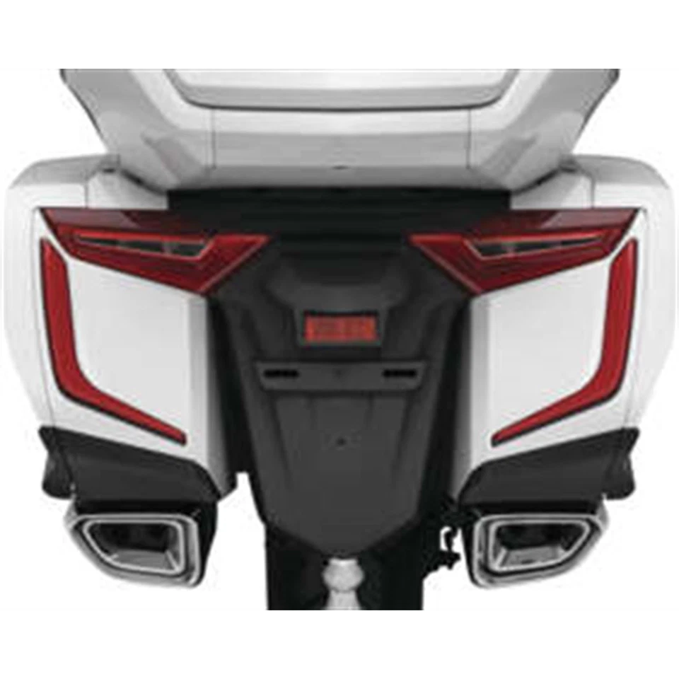 Kuryakyn Omni LED Rear Saddlebag Accents Rear 3262 - Image 3 of 4