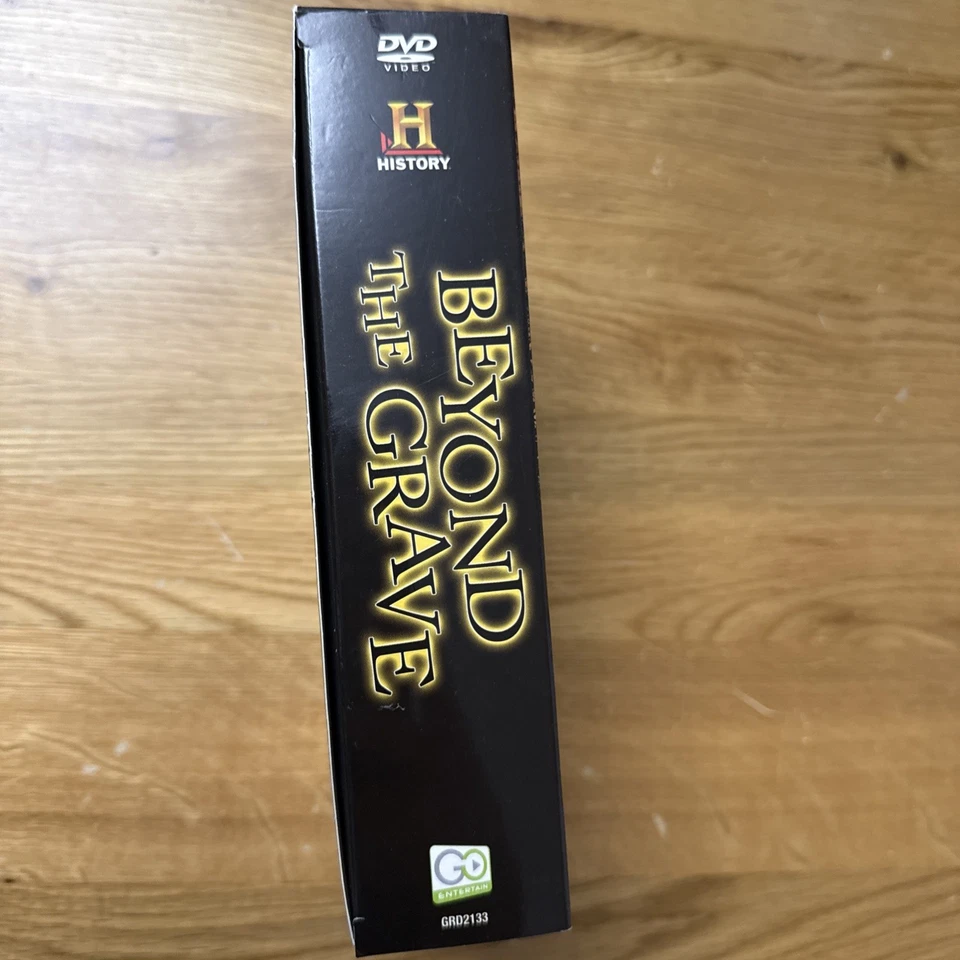 Beyond The Grave - Haunting - Zombies Talking Dead - 3 DVD BOXSET - Image 4 of 4